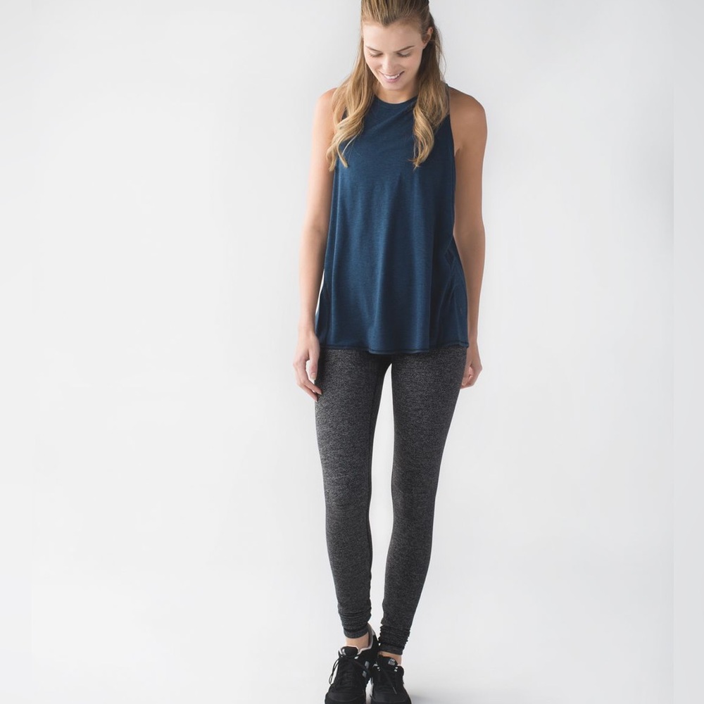 NWT Lululemon Wunder Under Pant 
Heathered Herringbone Heathered Black Black